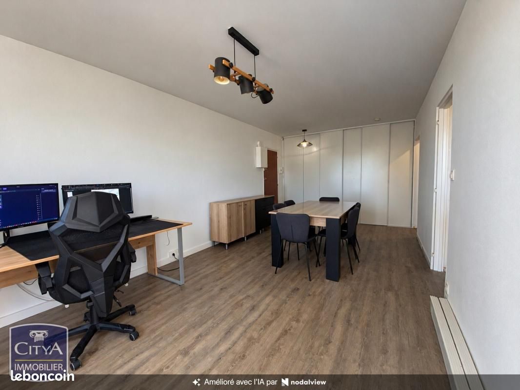 Appartement 3 pièces 68 m² · à Allonnes · 68 m² · 93 000 €