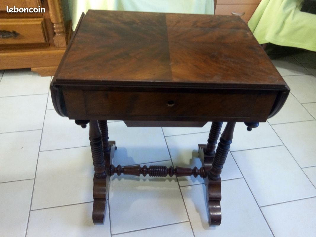 Table d'appoint (image 2)