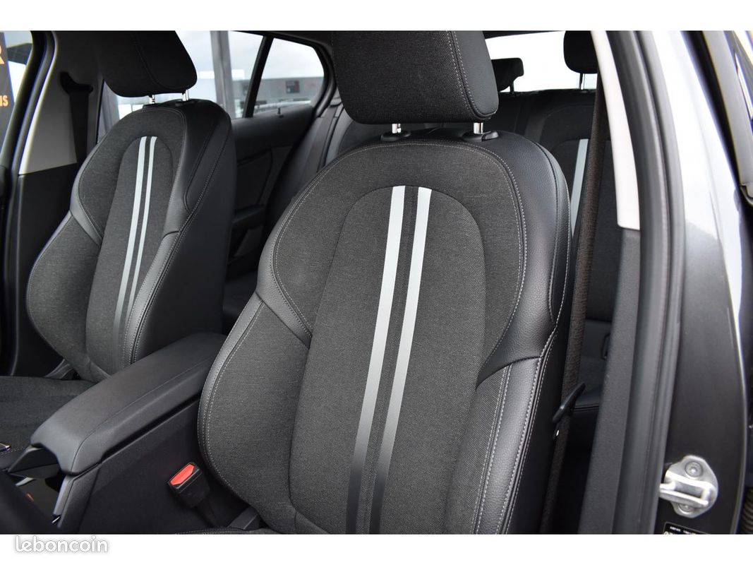 BMW SERIE 1 118d 150 ch BVA8 F40 Edition Sport (image 15)