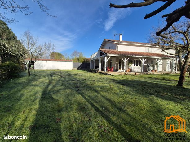 Maison 7 pièces 215 m²