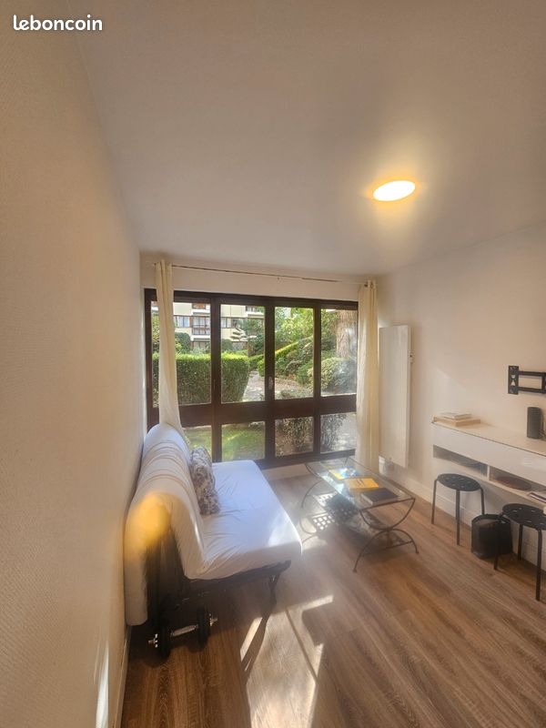 Appartement 1 pièce 17 m² · au Chesnay-Rocquencourt · 17 m² · 790 €/mois