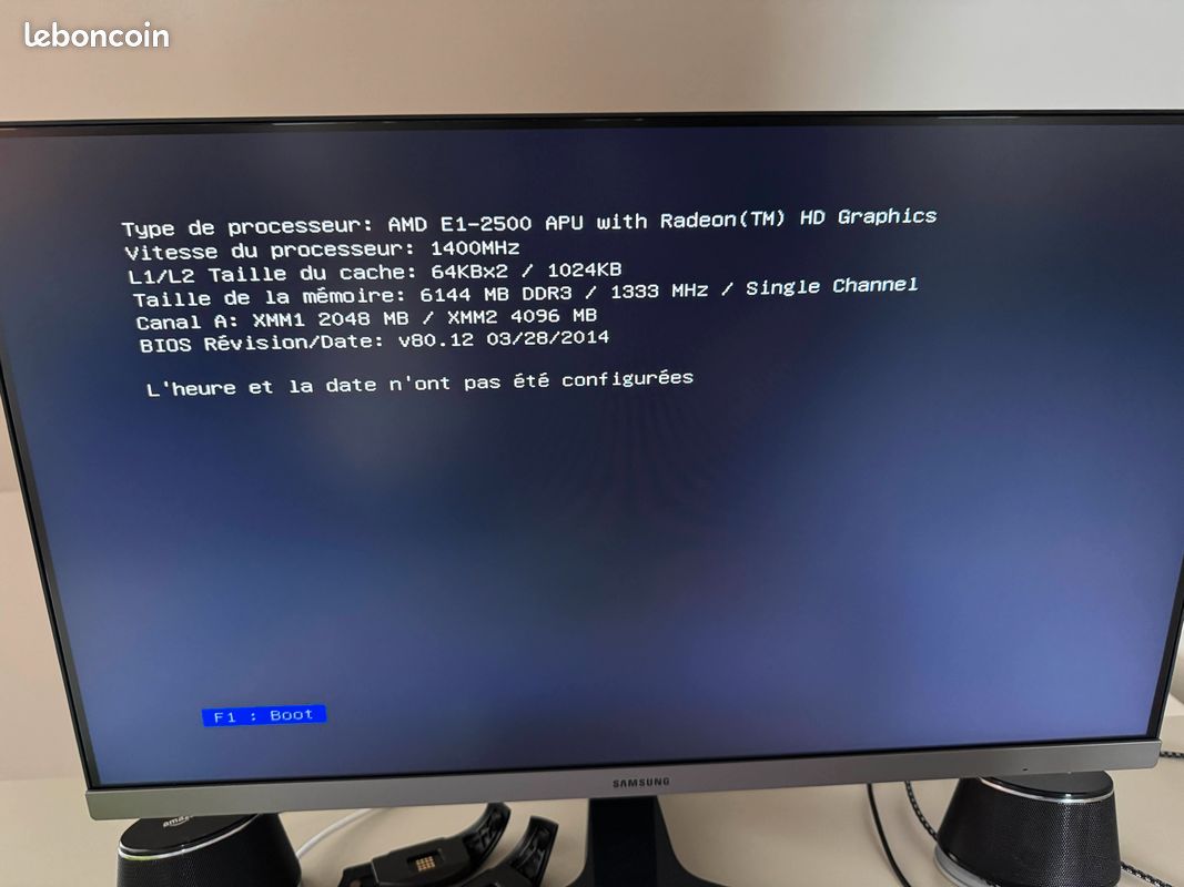 PC de bureau Compaq [AMD E1-2500 APU with Radeon HD Graphics (1400