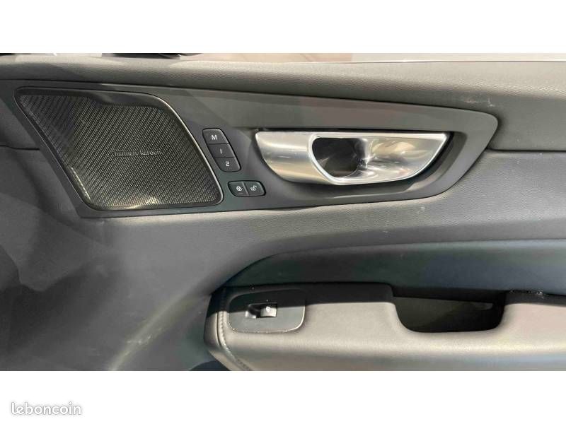 Volvo XC60 T6 AWD Hybride rechargeable 253 ch+145 ch Geartronic 8 Ultra Style Chrome (image 25)