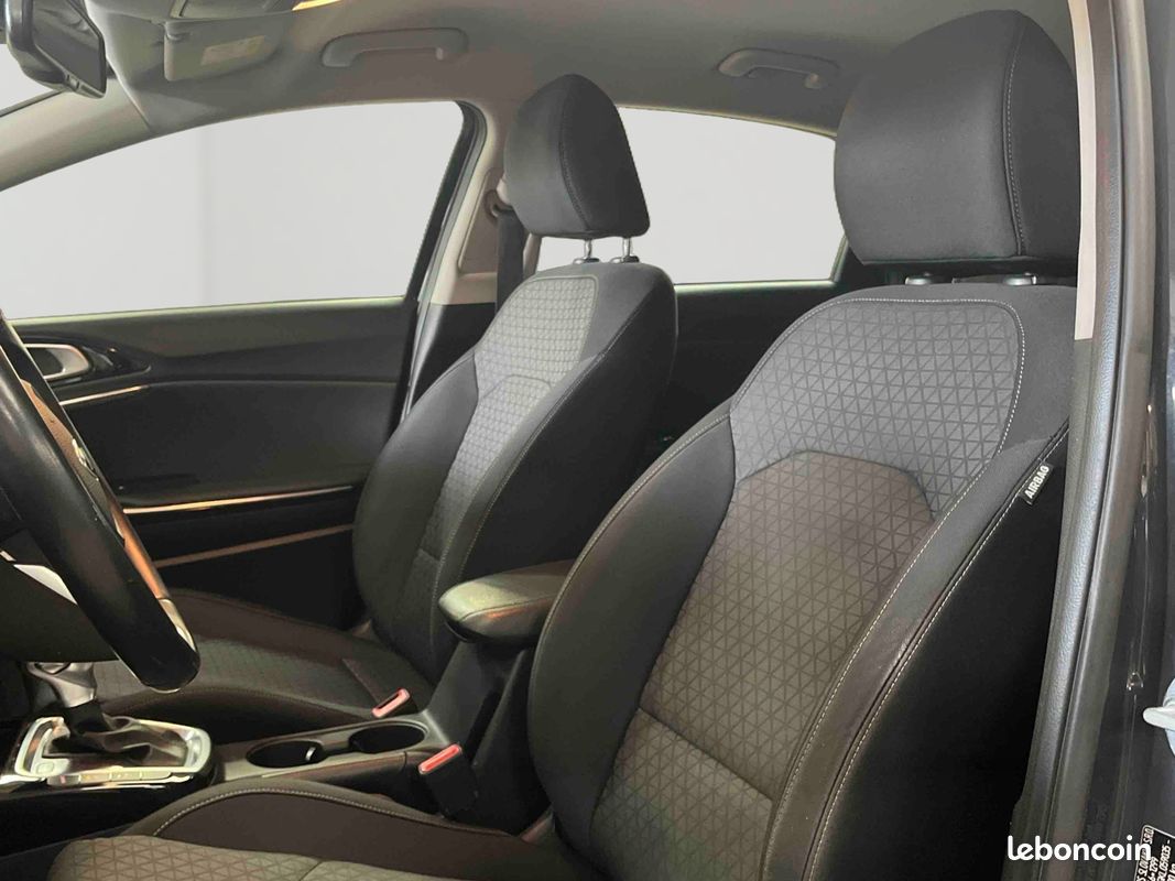 KIA CEED 1.6 CRDi 115 ch ISG DCT7 Active (image 10)