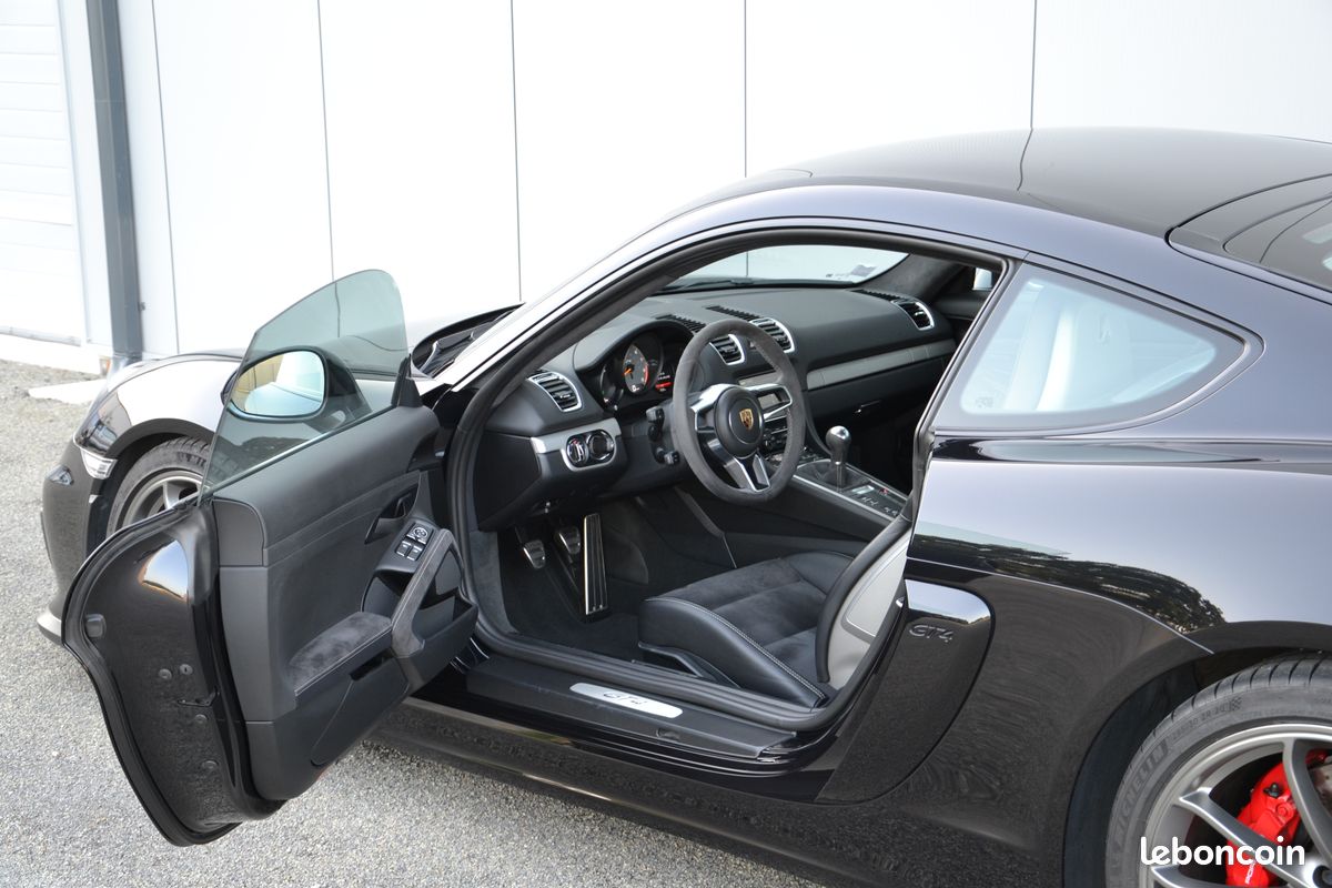 Porsche 981 Cayman GT4 - 3.8 - 385 ch - BVM6 - 18.990 km - Immatriculée France - Sièges Sport Plus chauffants (image 4)