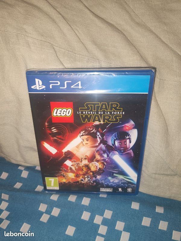 Jeu PS4 : "Lego Star Wars : Le Réveil de la Force" (image 2)