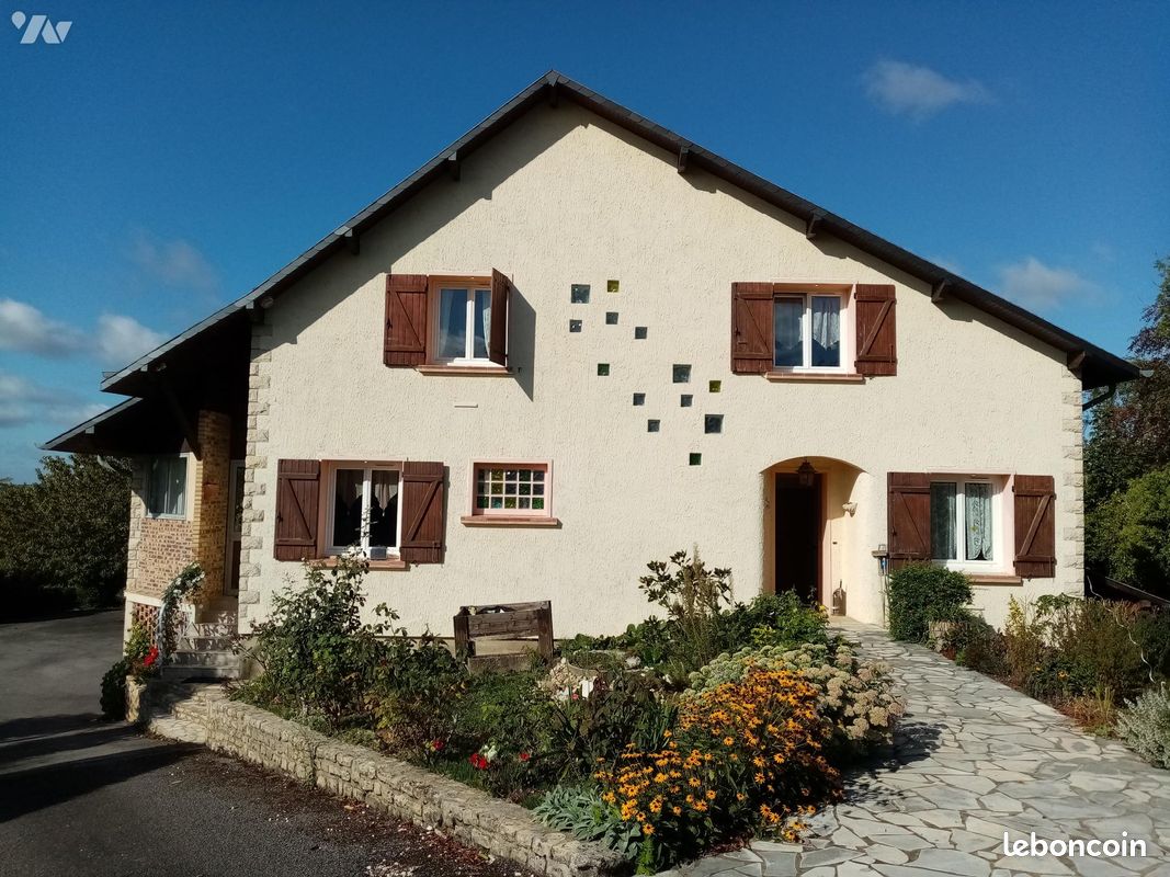Maison 8 pièces 169 m² · à La Charité-sur-Loire · 169 m² · 212 000 €