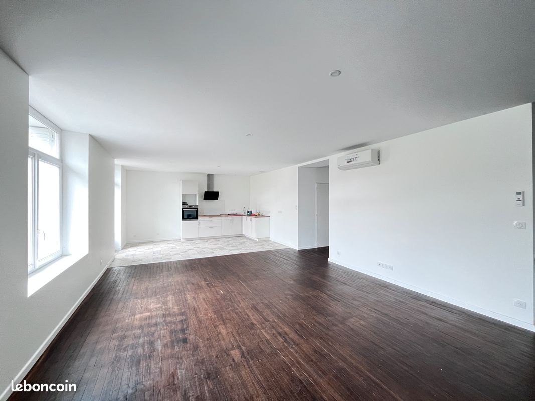 Appartement 4 pièces 124 m² · à Poitiers · 124 m² · 1 030 €/mois