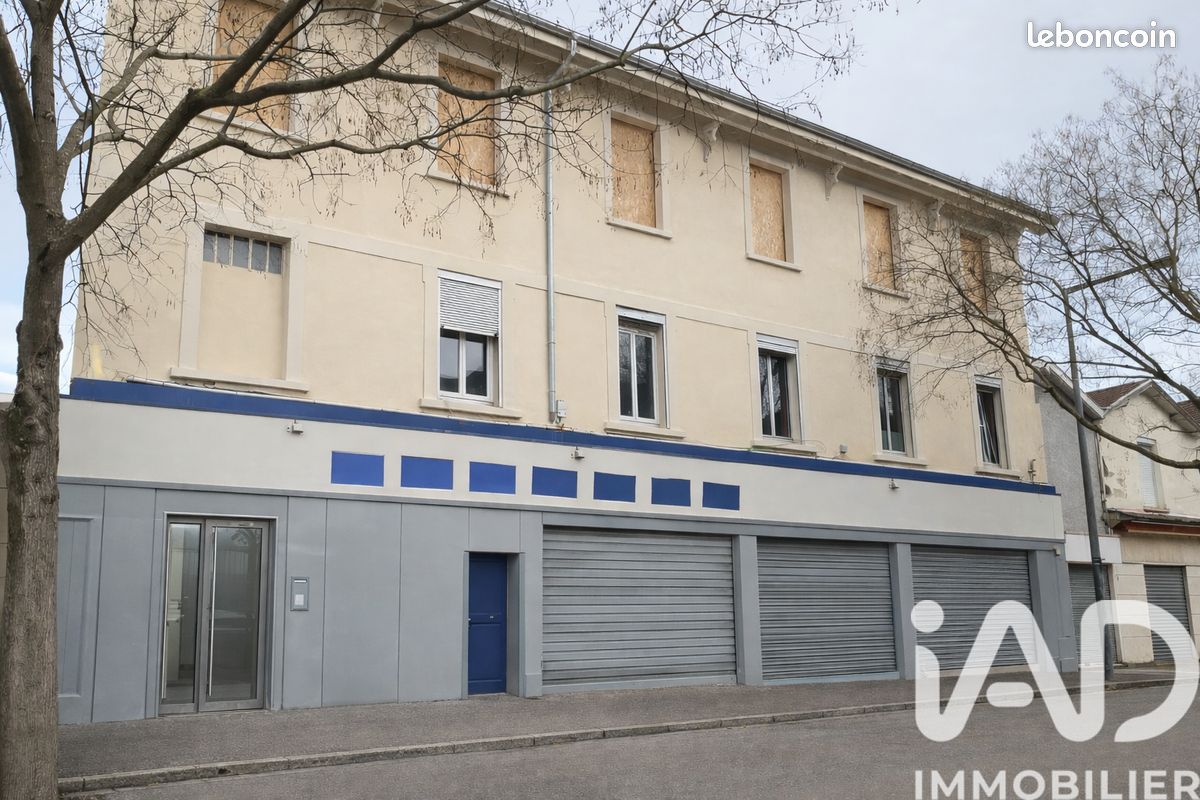 Appartement 1 pièce 127 m² · à Décines-Charpieu · 127 m² · 198 000 €