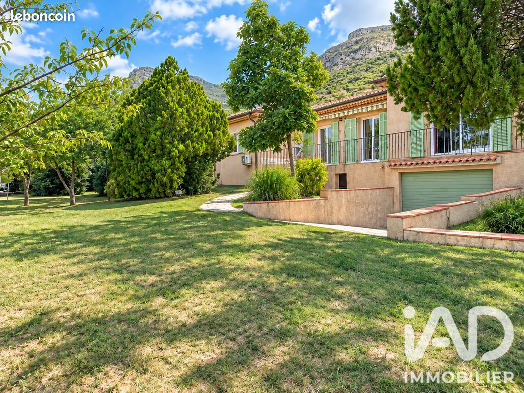 Maison 4 pièces 105 m² · à Saint-Jeannet · 105,4 m² · 625 000 €