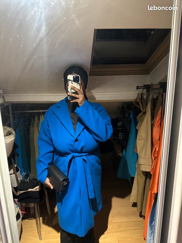 Manteau bleu électrique avec ceinture Vêtements