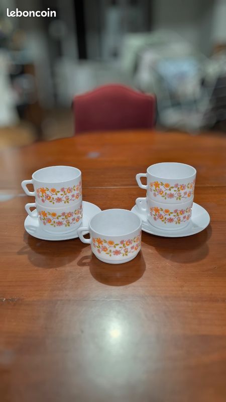 2 Tasses à Chocolat Arcopal France - Motif Scania Vintage Fleurs Oranges, Occasion