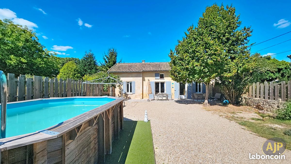 Maison 6 pièces 142 m² · à Saint-Magne-de-Castillon · 142 m² · 299 000 €