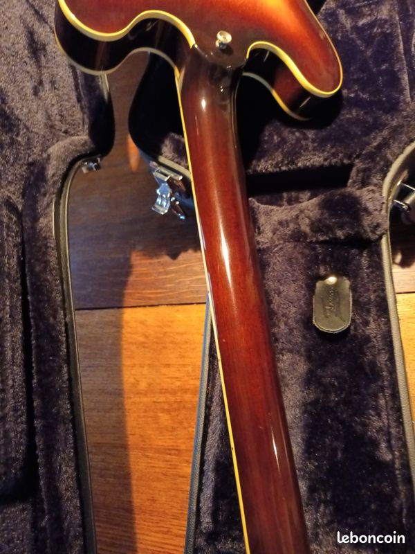 Guitare Navigator 335 (image 8)