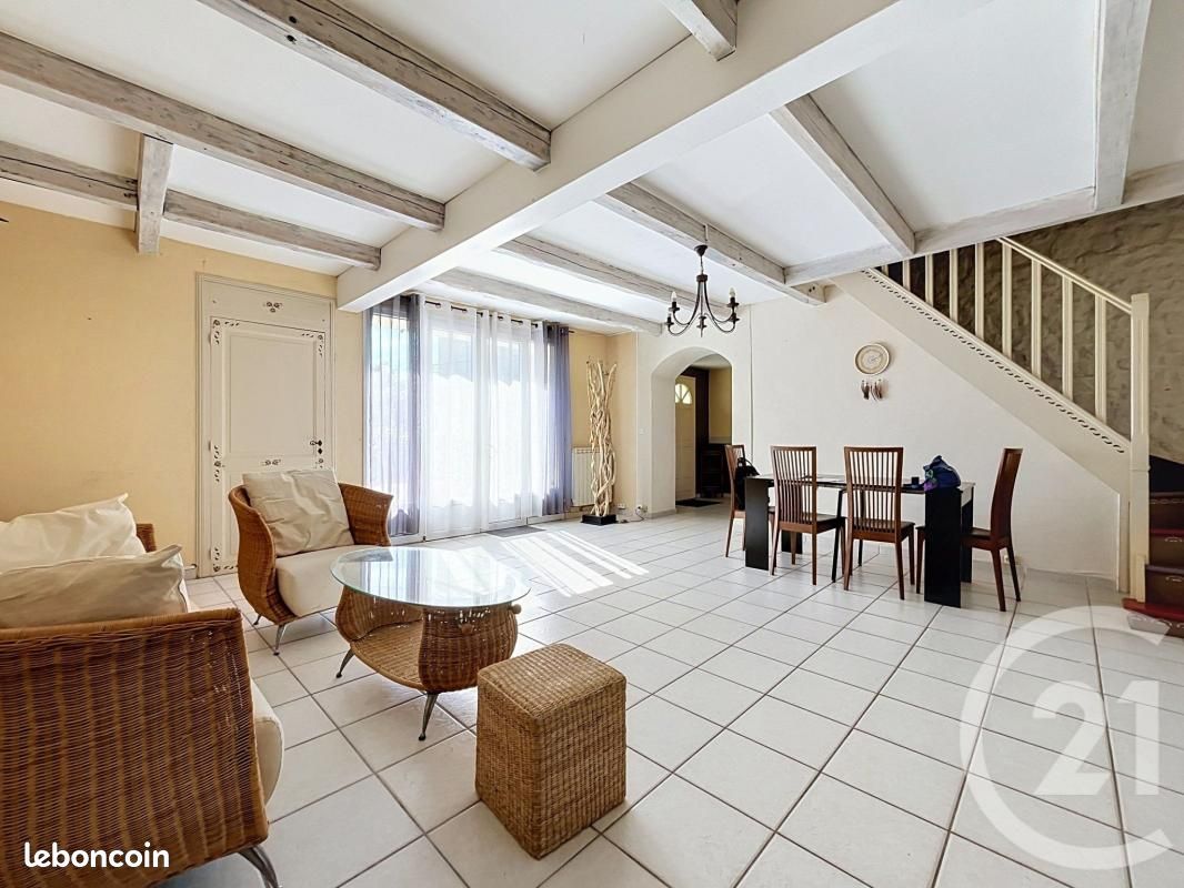 Maison 5 pièces 112 m² · à Rochefort · 112 m² · 266 000 €