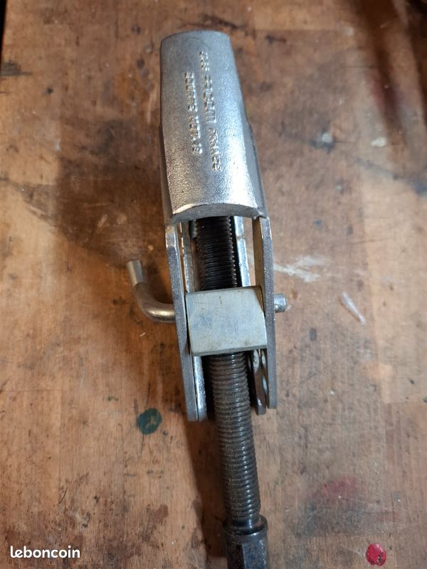 Arrache extracteur U35 facom (image 3)