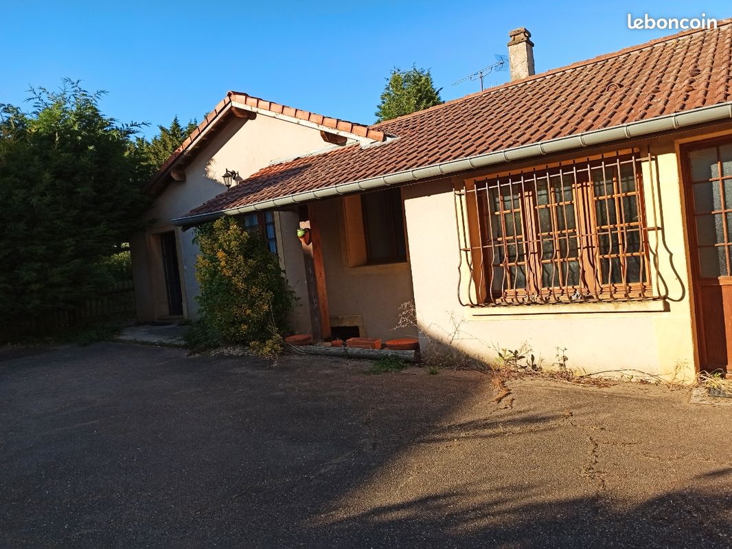 Maison 5 pièces 130 m² · à Lorry-Mardigny · 130 m² · 990 €