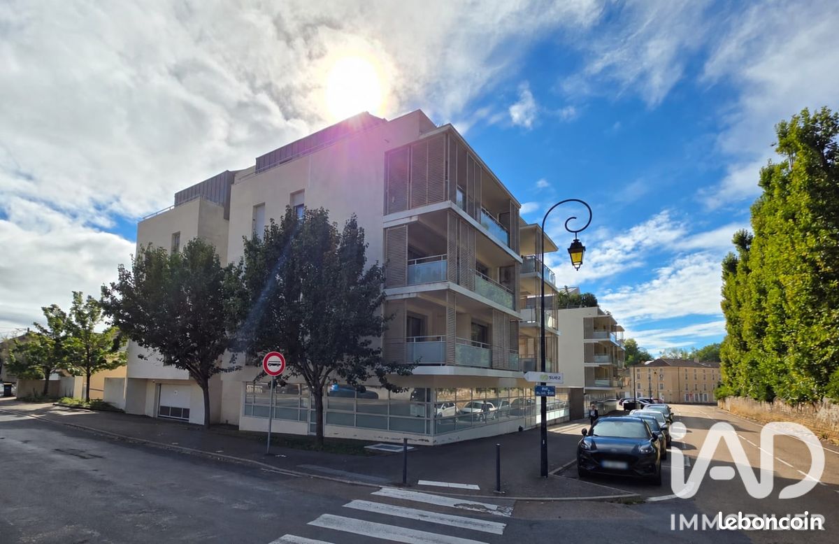 Immeuble 127 m² · à Paray-le-Monial · 127 m² · 215 000 €