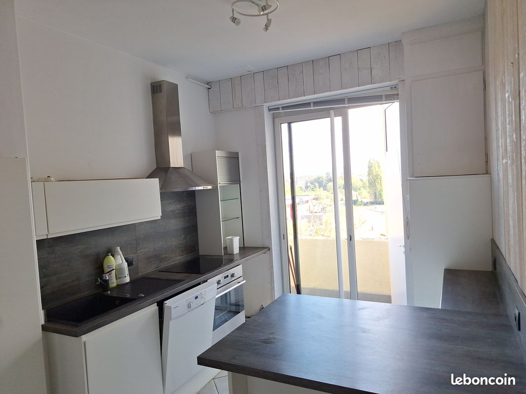 Appartement 3 pièces 73 m² · à Roanne · 73 m² · 95 000 €