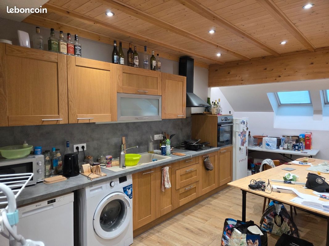 Appartement 1 pièce 49 m² · à Châtelblanc · 48,5 m² · 540 €/mois