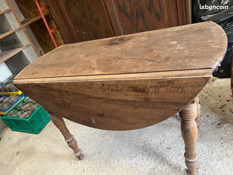 Table ancienne ronde (image 1)