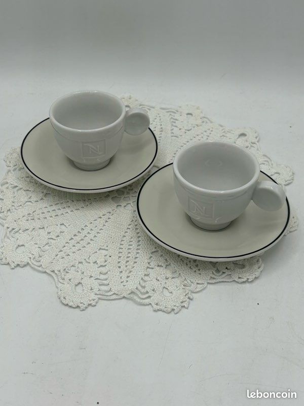 Lot 2 tasses Nespresso collector (image 1)