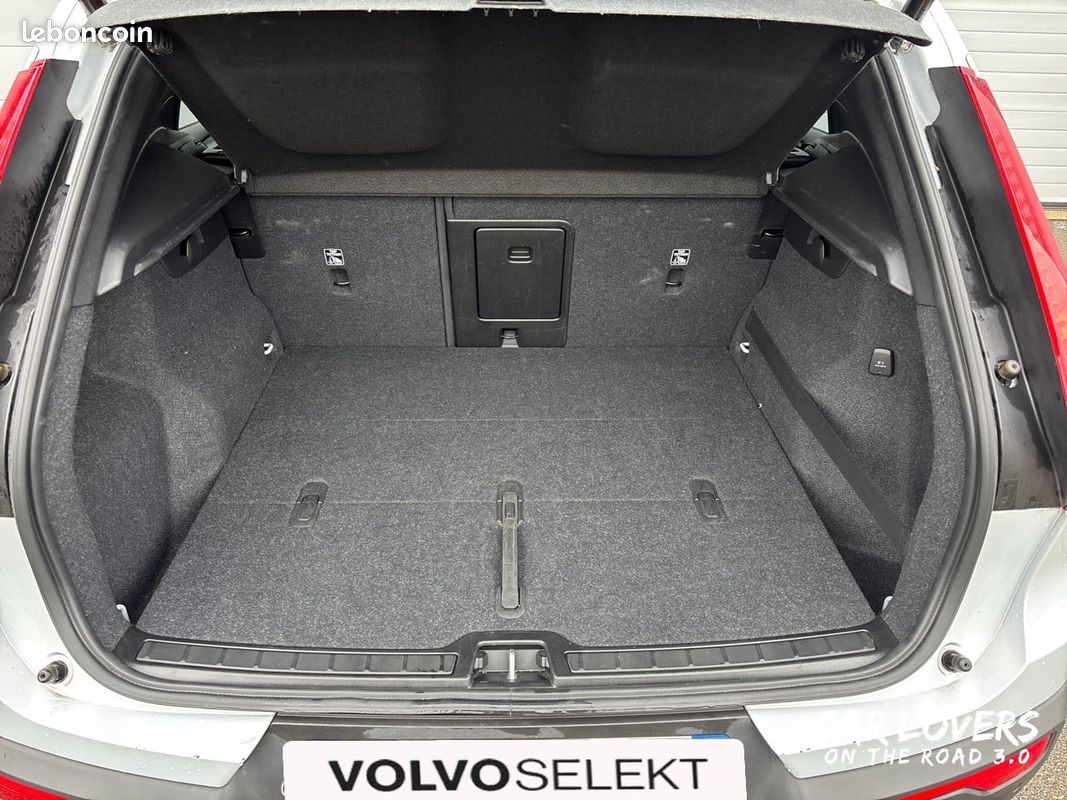 VOLVO XC40 D3 AdBlue 150 ch Geartronic 8 Business (image 18)
