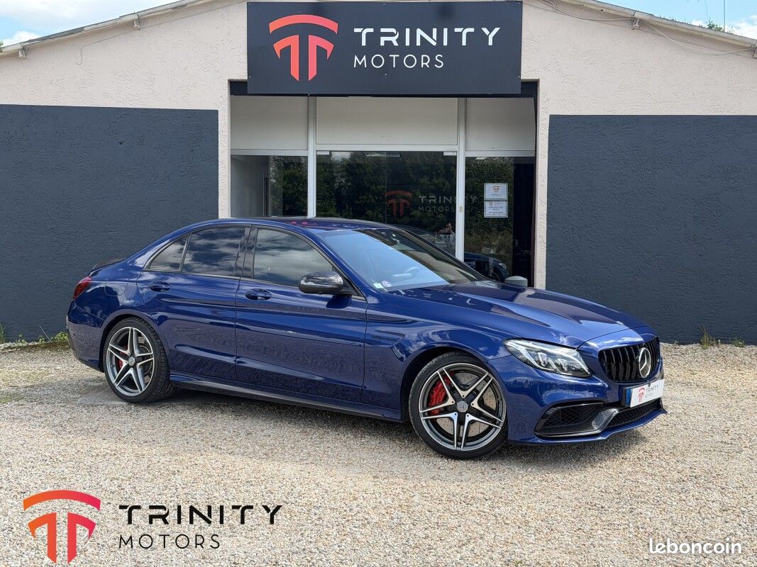 Mercedes Classe C C63 S AMG 510CH + PACK CARBONE + RÉVISION DES 50000KM EFFECTUÉE + SUIVI COMPLET... (image 5)