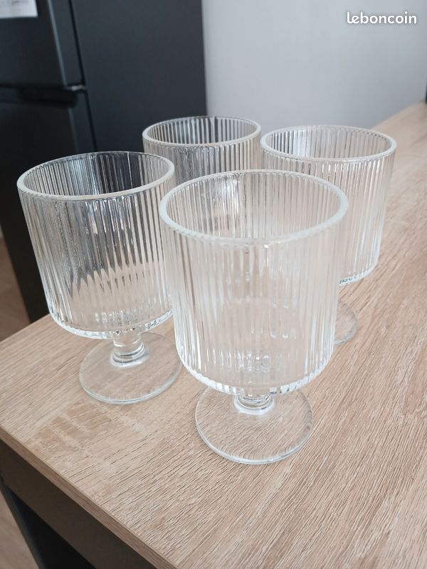 Verres à pied (image 1)