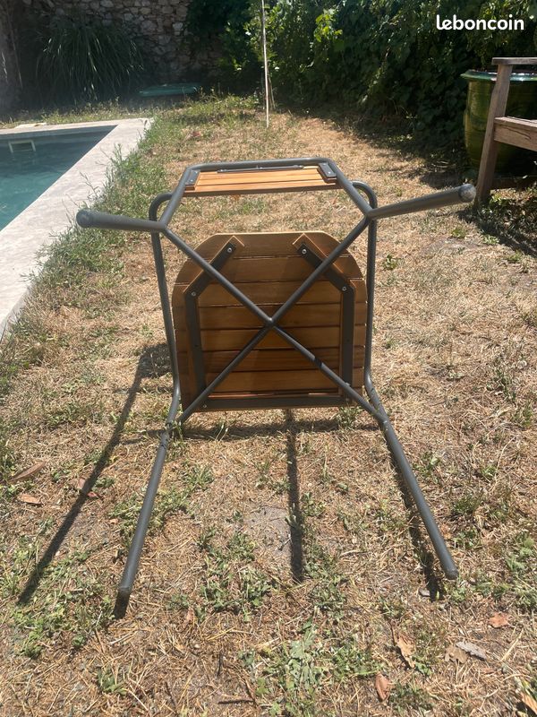 Chaise à accoudoirs en Acacia (image 4)