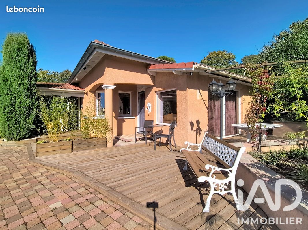 Maison 5 pièces 148 m² · à Saint-Pierre-la-Palud · 148 m² · 569 000 €