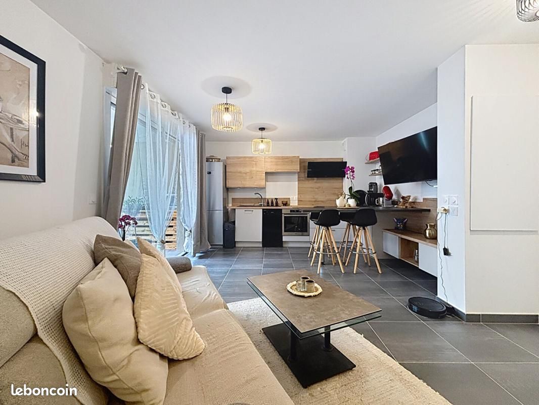 Appartement 2 pièces 45 m² · à Fréjus · 45 m² · 198 000 €