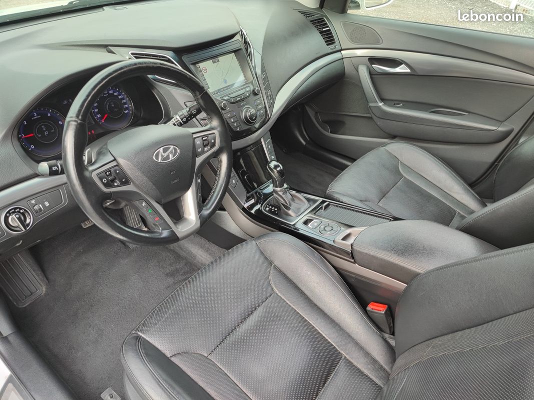 HYUNDAI i40 SW 1.7 CRDi 141 Blue Drive DCT-7 Creative (image 4)