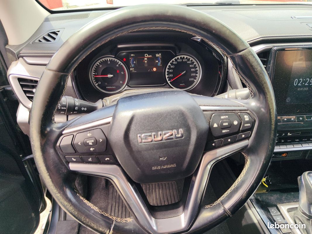 Isuzu D-MAX 1.9 DDI 164CH N60 F SPACE A/T (image 9)