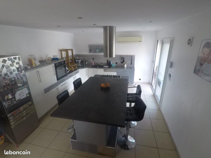 Appartement 1 pièce 80 m² · à Unieux · 80 m² · 165 000 €