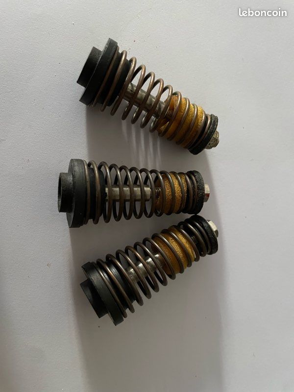 Kit Complet 3 Suspensions Thorens TD 150 (Ressorts + Visseri