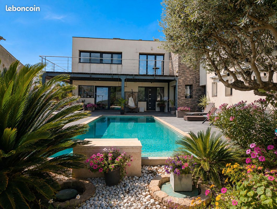 Maison 4 pièces 136 m² · à Aups · 136 m² · 450 000 €
