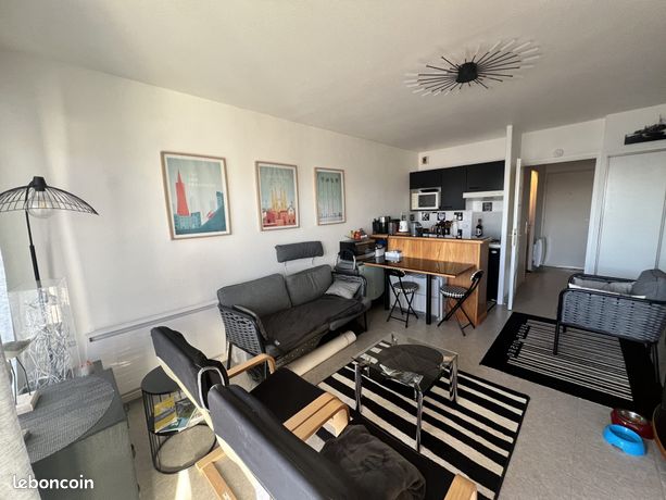 Studio 1 pièce 28 m²