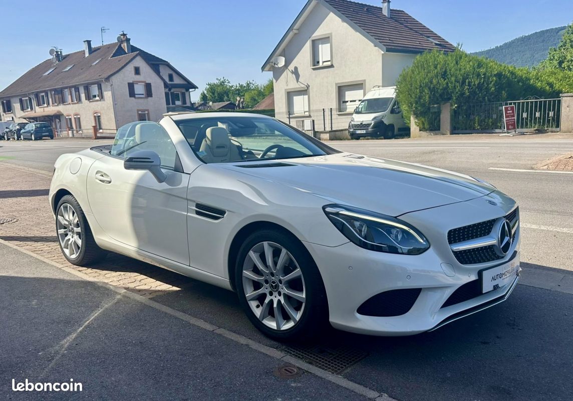 MERCEDES SLC 180 1.6 i 16V BlueEFFICIENCY 156 ch FASCINATION (image 4)