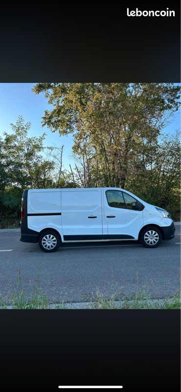 Renault trafic 2.0 120cv grand confort 13.325HT GARANTIE 12MOIS (image 5)