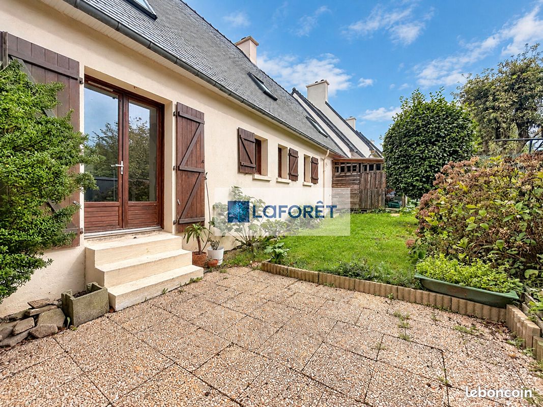 Maison 6 pièces 121 m² · à Plougastel-Daoulas · 121 m² · 296 520 €