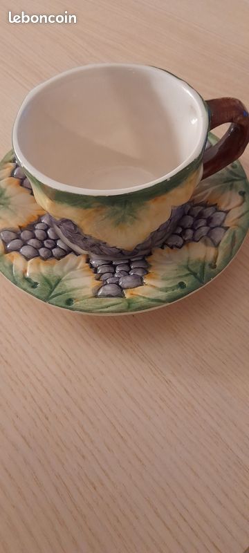 1 tasse et sa soucoupe en barbotine (image 1)