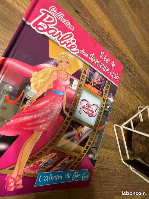 Livre barbie (image 2)