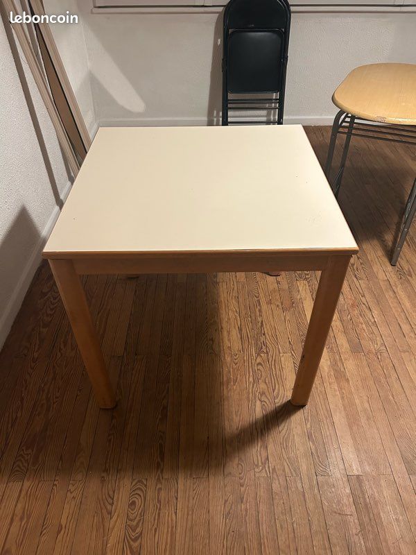 Table à manger bon état (image 1)