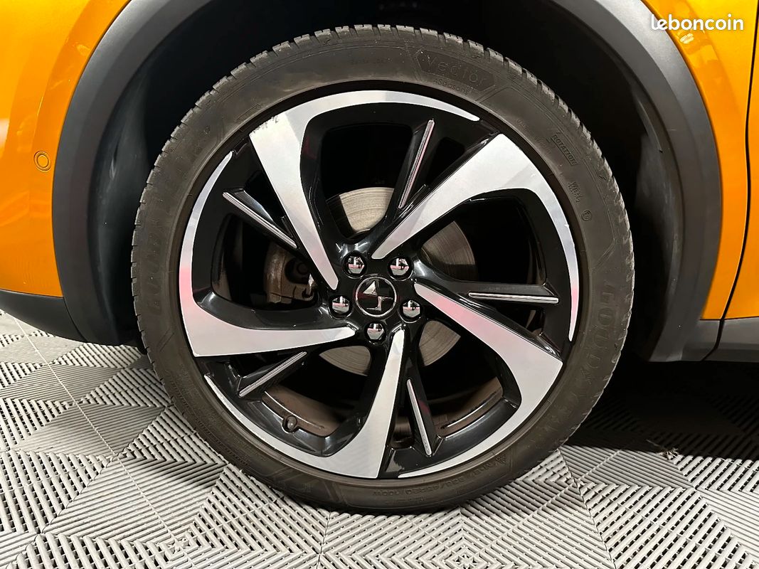 DS DS7 CROSSBACK BlueHDi 180 EAT8 RIVOLI 16580 (image 33)