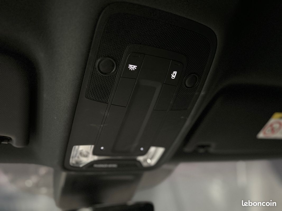 AUDI Q2 Q2 1.4 TFSI COD 150 ch S tronic 7 S Line - ENTRETIENT À JOUR ET COMPLET - VIRTUAL COCKPIT - INTERIE (image 33)