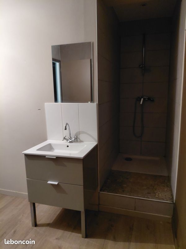 Appartement 3 pièces 88 m² · à Châtonnay · 88 m² · 90 000 €