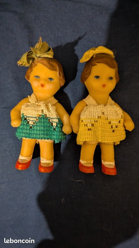 POUPÉE ANCIENNE : Adorable Poupée dans sa Montgolfière En Tissus Brodé