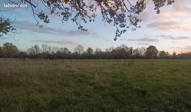 Terrain 847 m² · à Saint-Philbert-des-Champs · 75 000 €