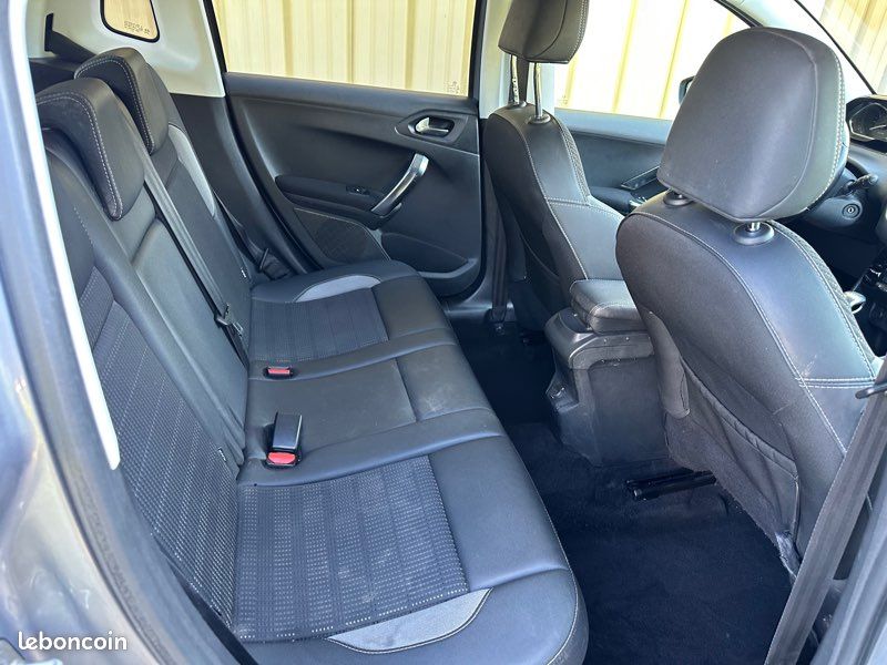 Peugeot 2008 1.2THP 130ch an 2019 Clim GPS 5990 eur (image 6)